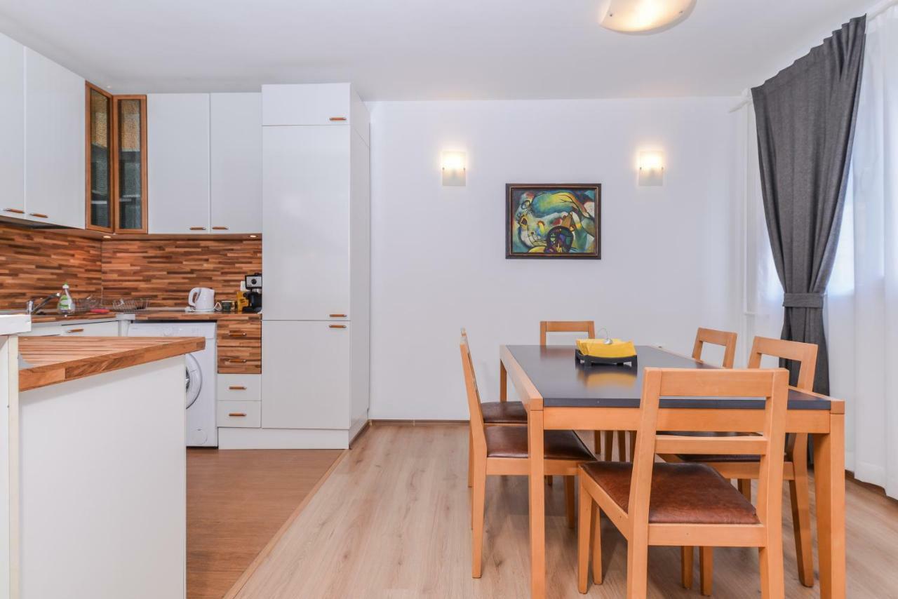 Eleganto - Central 2Bd Stylish Apartment By Flat Mаnager Sofia Bagian luar foto