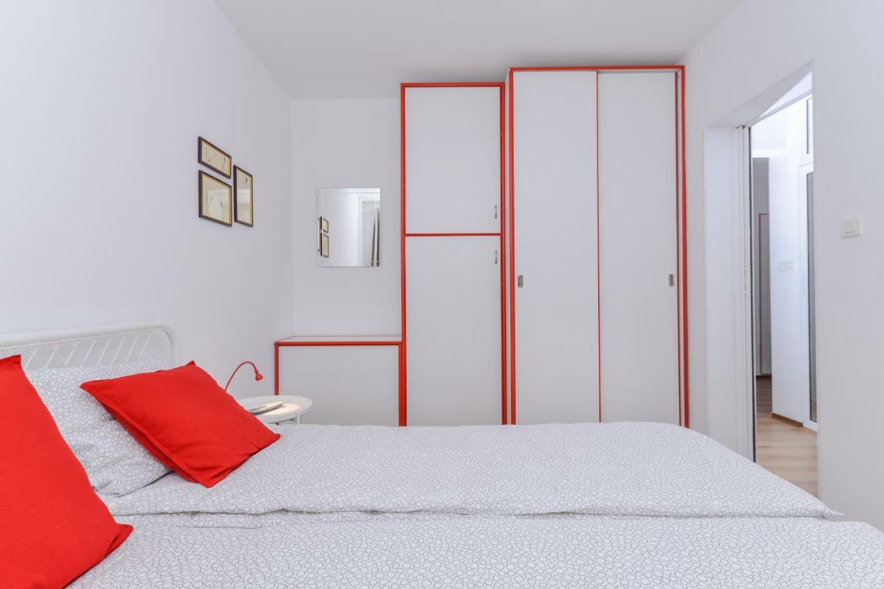 Eleganto - Central 2Bd Stylish Apartment By Flat Mаnager Sofia Bagian luar foto